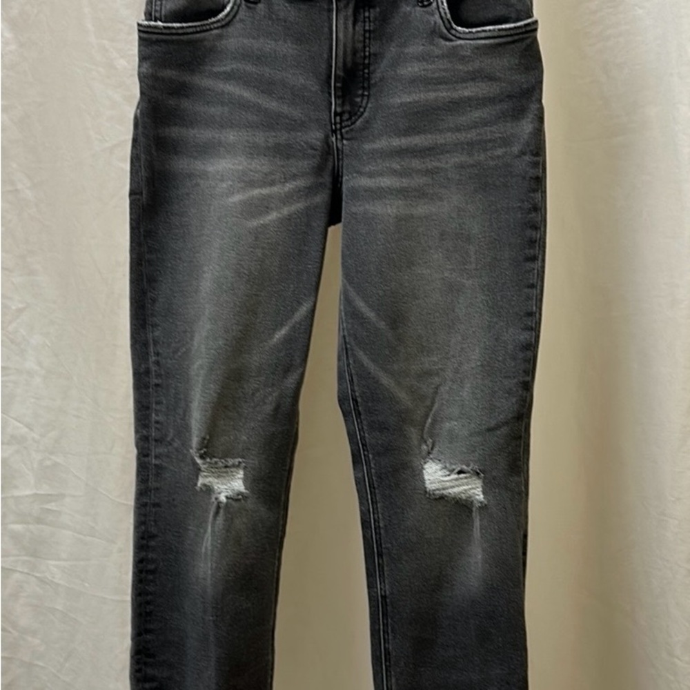 Stylish Black Distressed Jeans